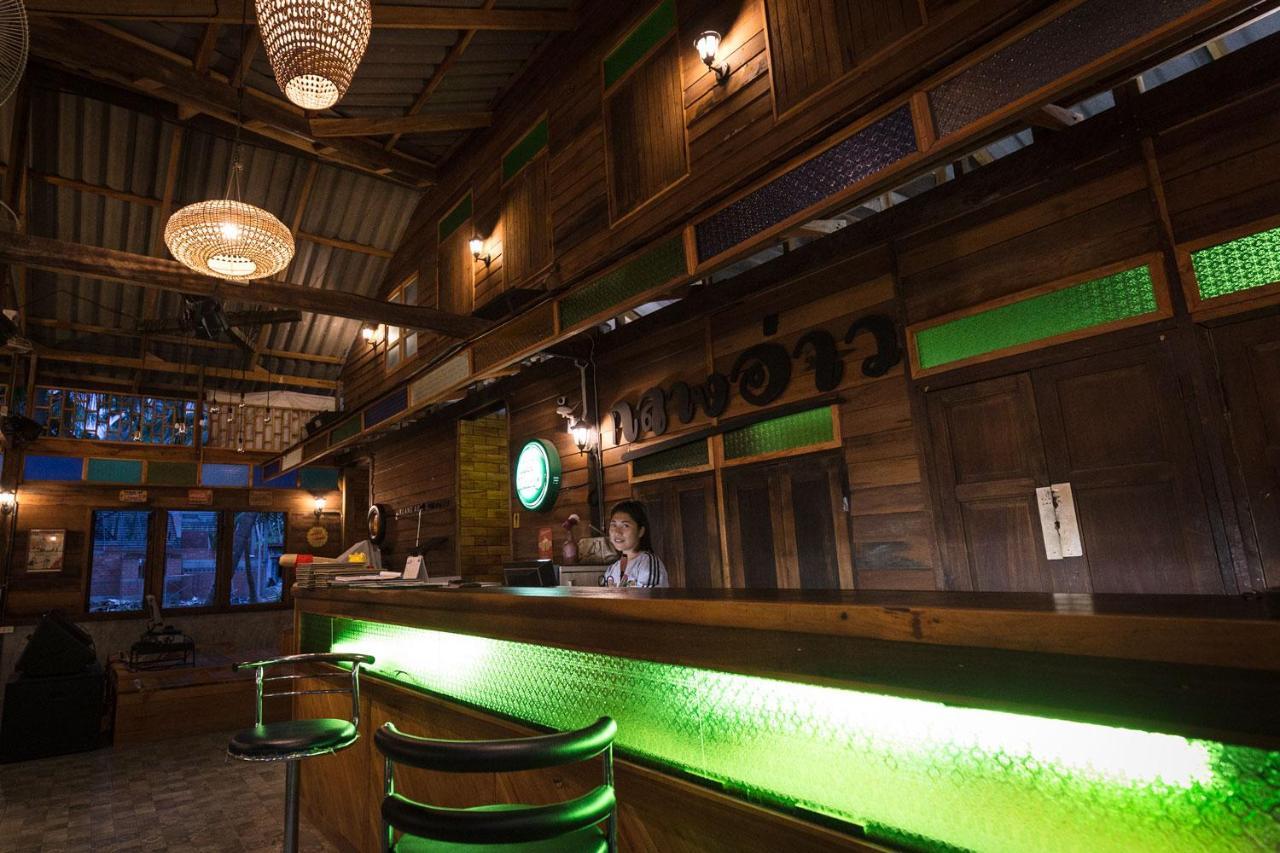 Klang Aow Seafood & Resort Khanom Exterior photo